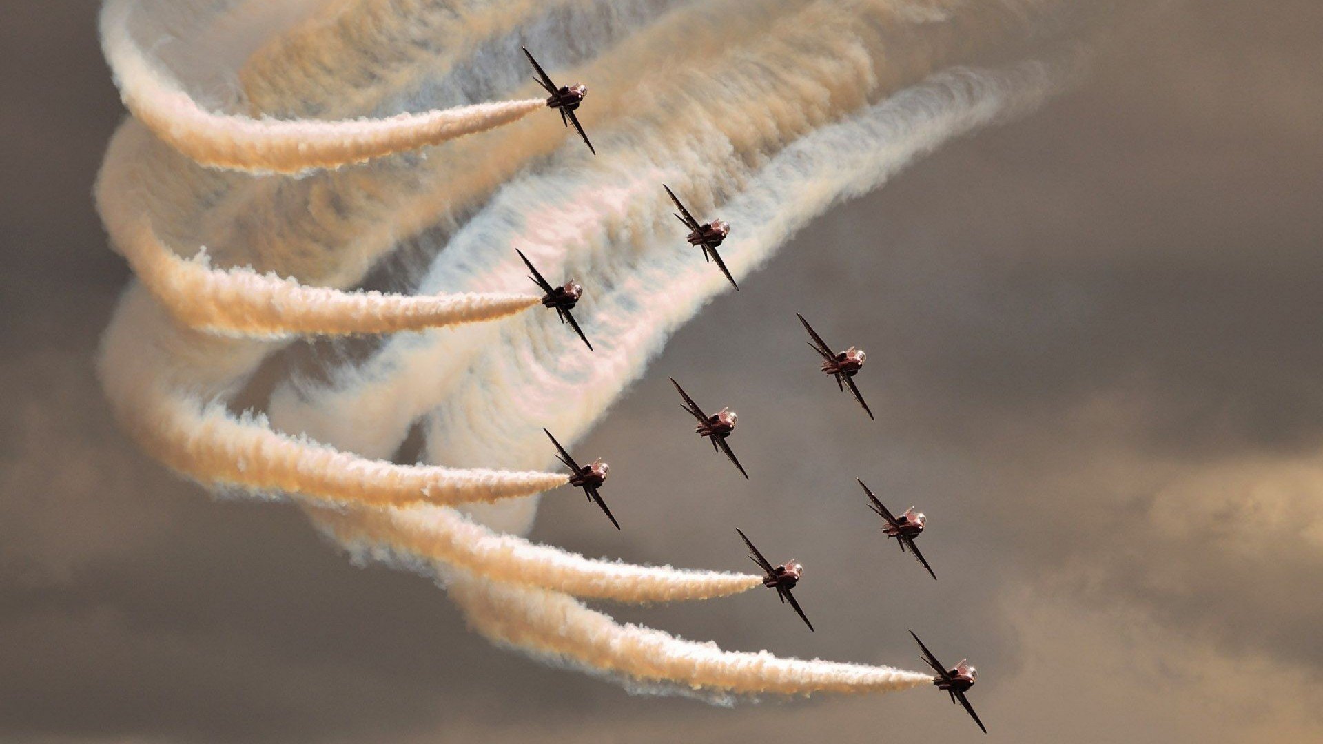 皇马主场2-0战胜瓦伦西亚,继续领跑西甲积分榜,时隔5年皇马重夺西甲冠军 浅谈皇马本赛季5大赢球关键